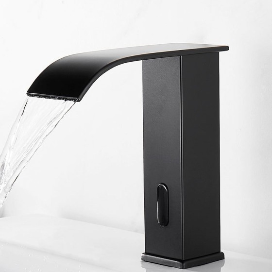 N5015C-NGN BLACK Automatic Faucet STOCK